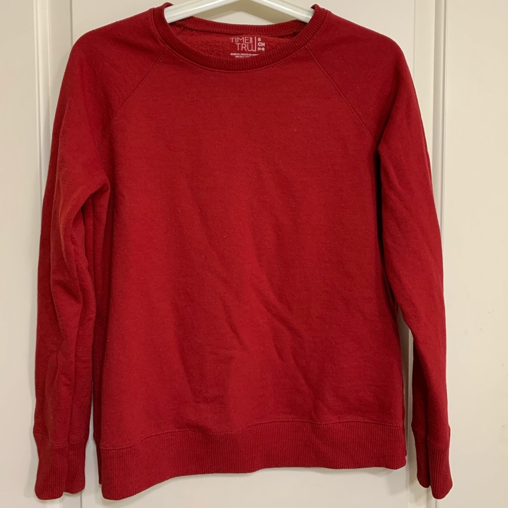 Red Sweatshirt Pullover